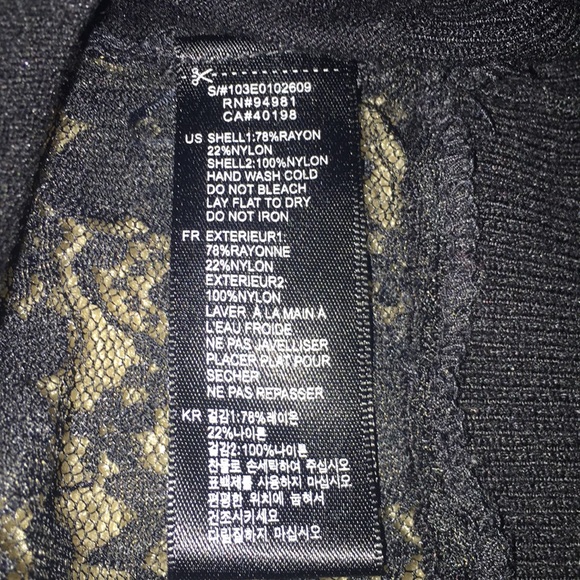 🖤LACE BACK SWEATER🖤 - Picture 4 of 4